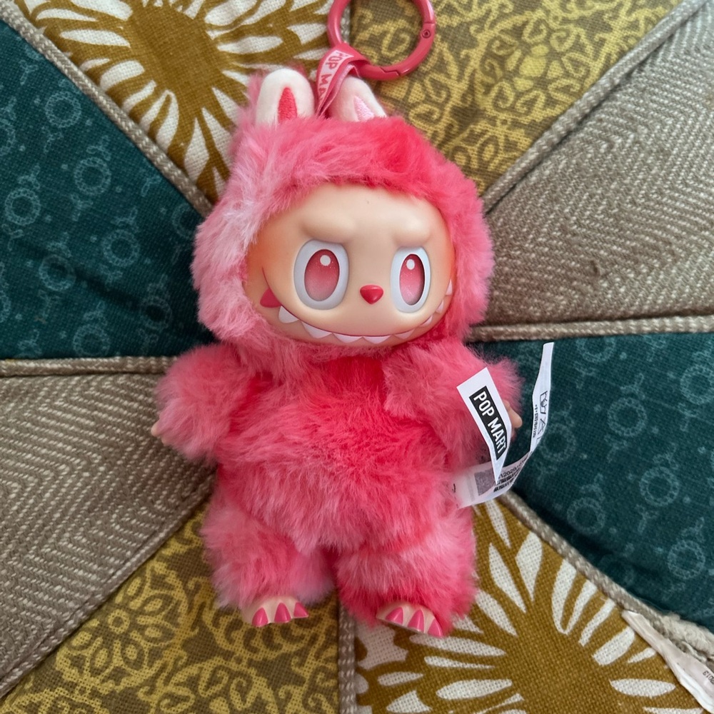 AUTHENTIC Labubu BIE Love - Picture 2 of 6